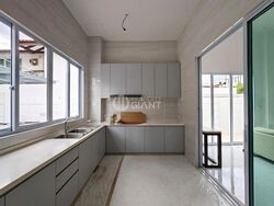 Toh Estate (D17), Terrace #498409451